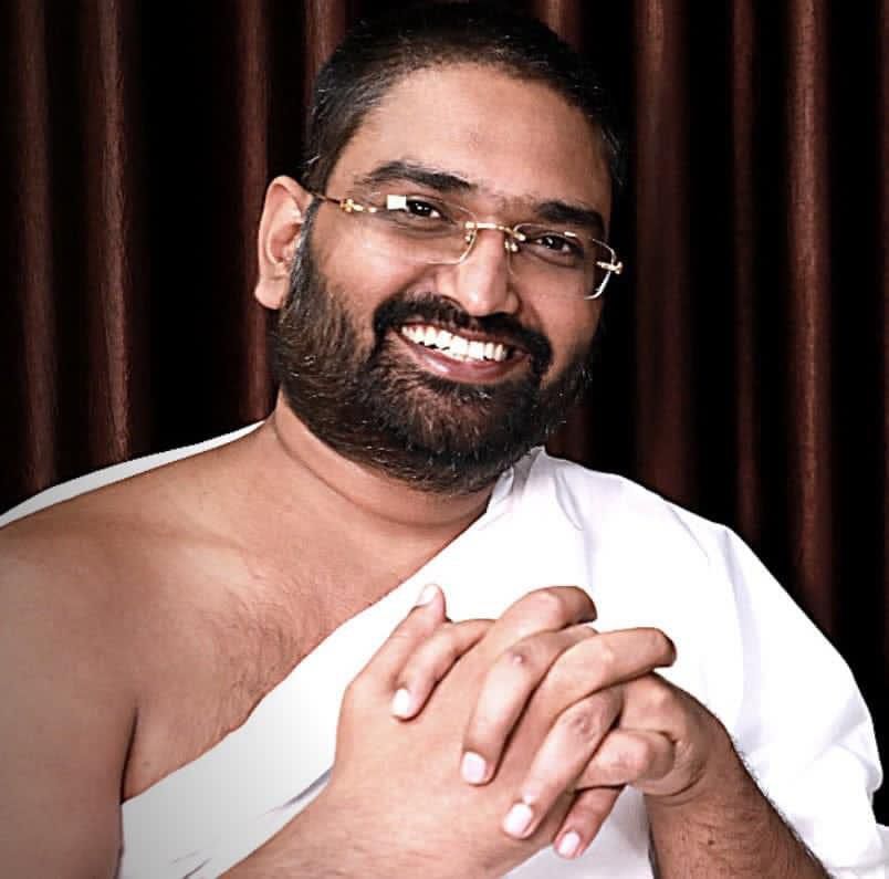 Shri Yog Bhooshan Maharaj — Jain monk, mantra therapist and spiritual mentor