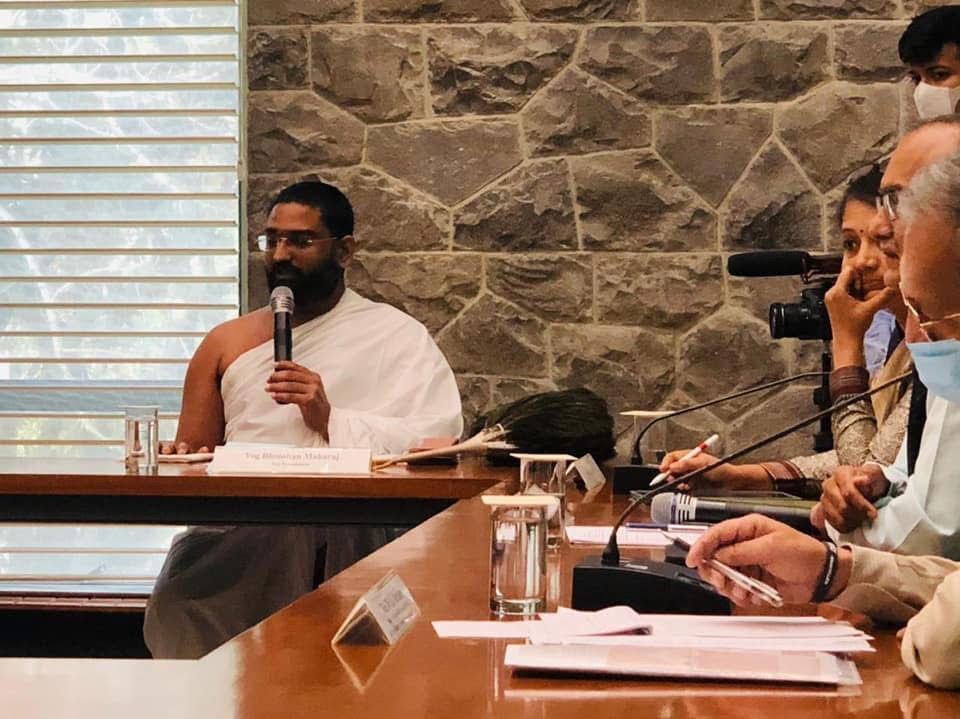 Yog Bhooshan Maharaj — formal UNEP conference table with faith leaders